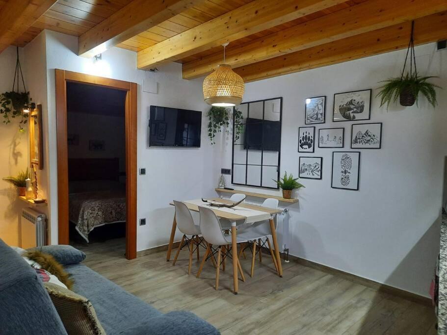 Mcastet, Casita Aranesa En El Valle De Aran Bossòst Exteriör bild