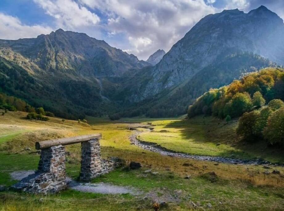 Mcastet, Casita Aranesa En El Valle De Aran Bossòst Exteriör bild