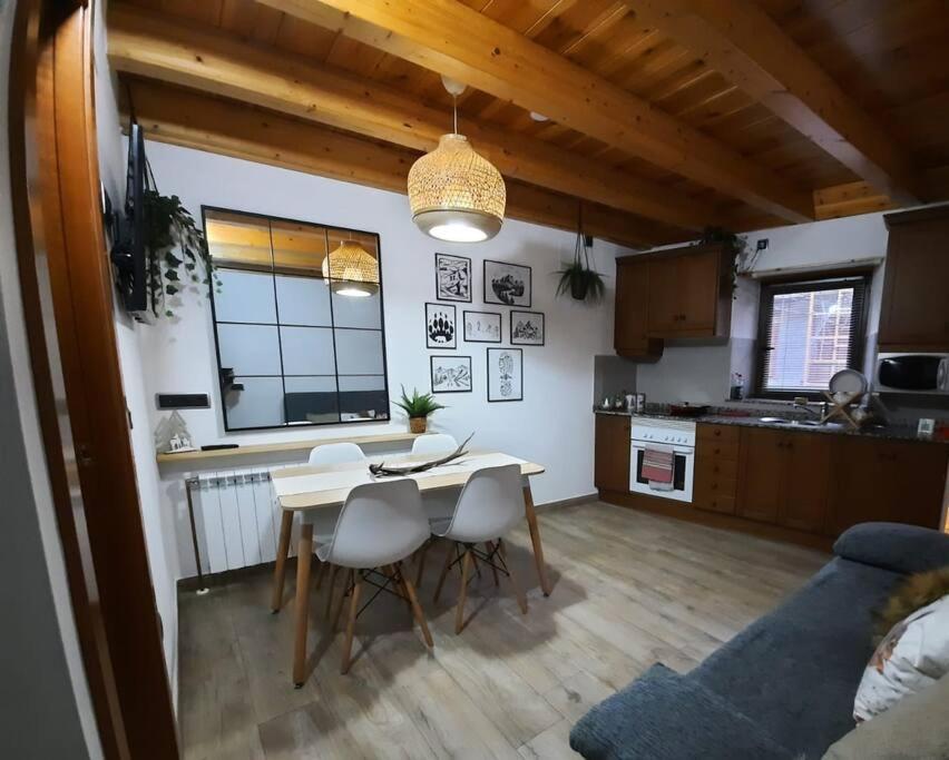 Mcastet, Casita Aranesa En El Valle De Aran Bossòst Exteriör bild