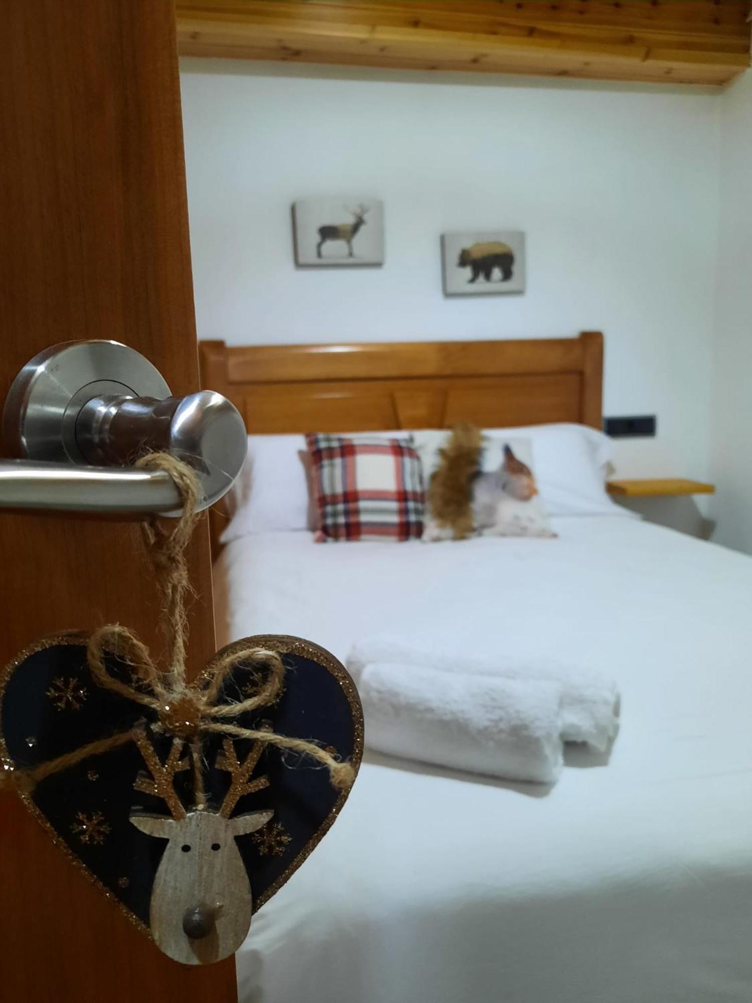 Mcastet, Casita Aranesa En El Valle De Aran Bossòst Exteriör bild